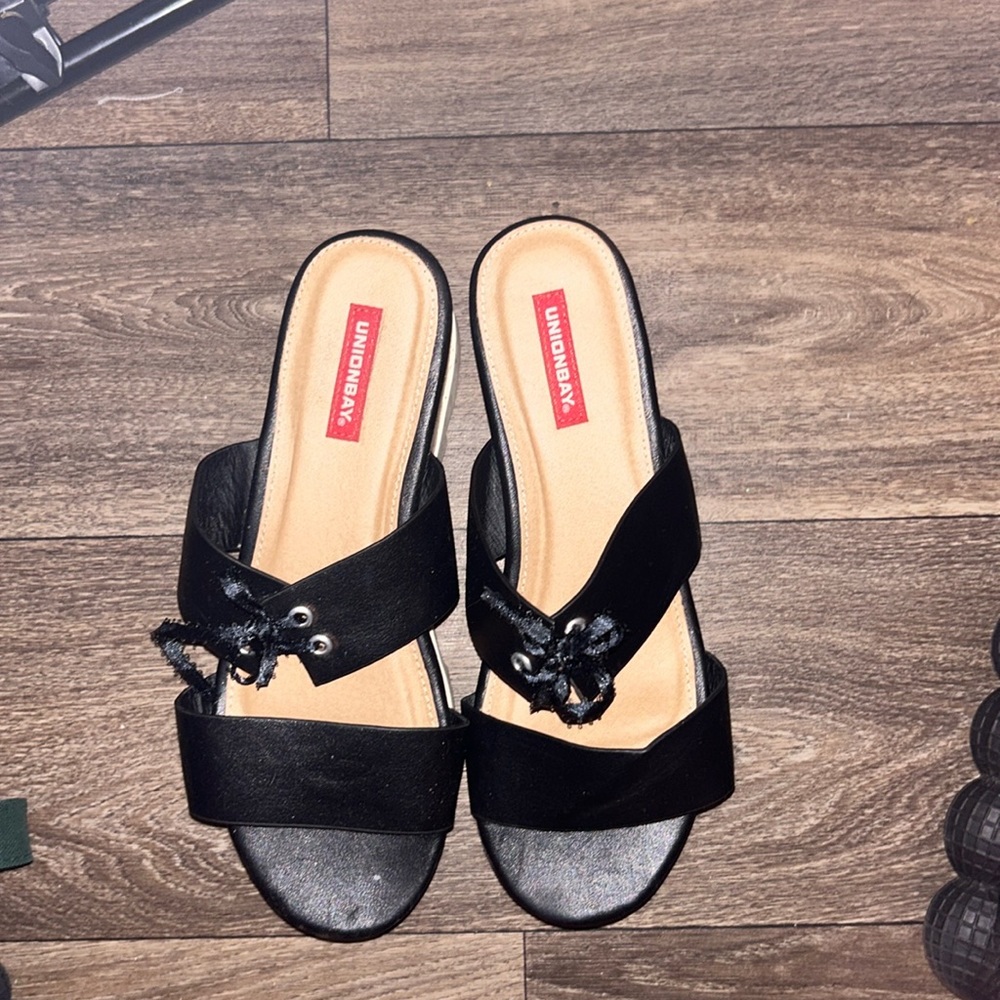 Unionbay Platform Sandals